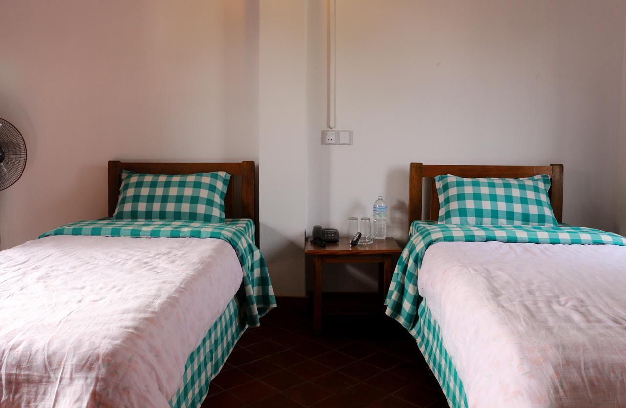 Hotel Bravo 2*