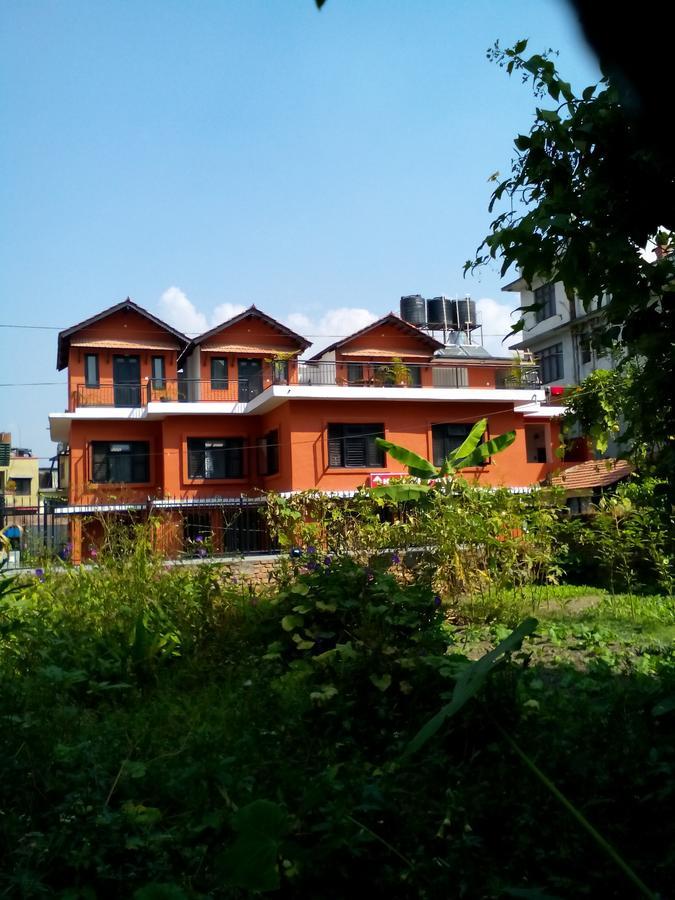 Hotel Bravo 2*
