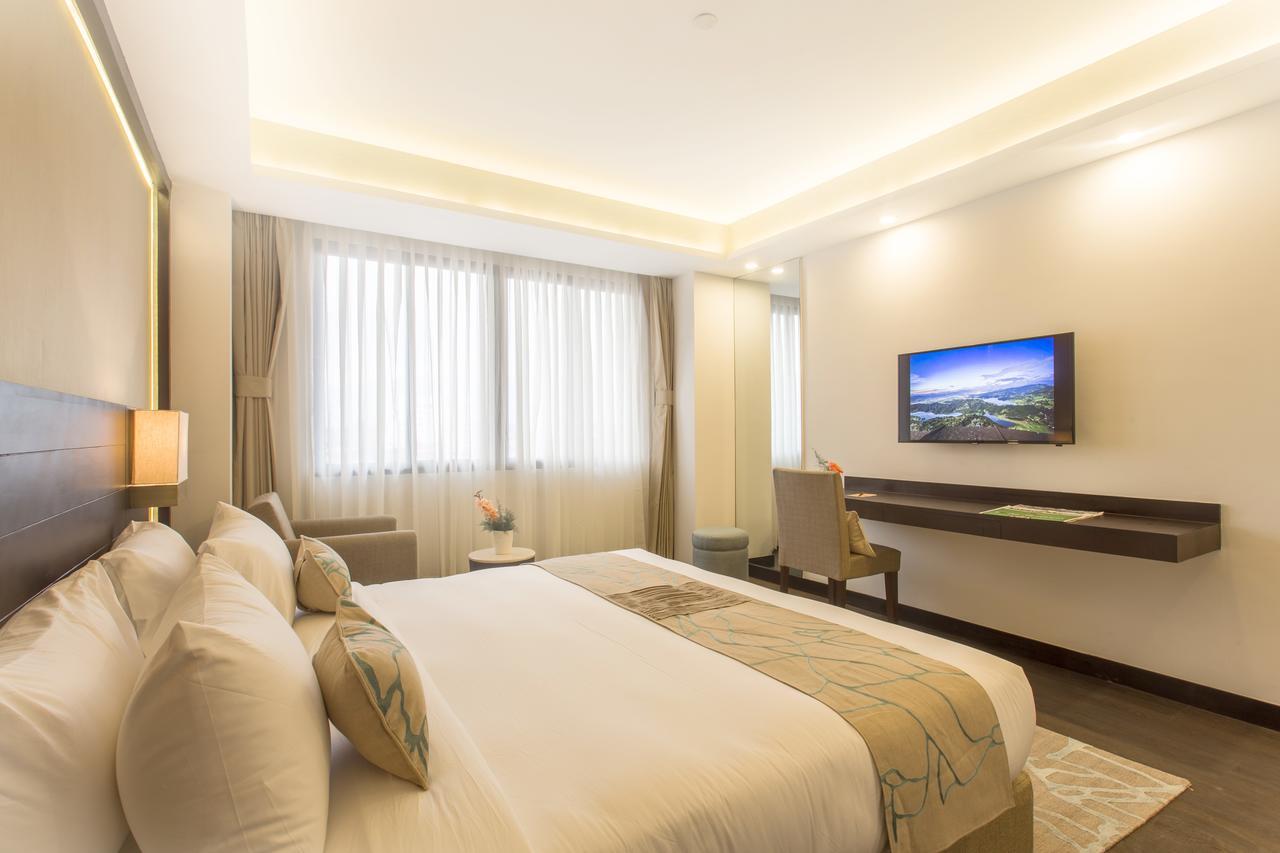 Mulberry Hotel