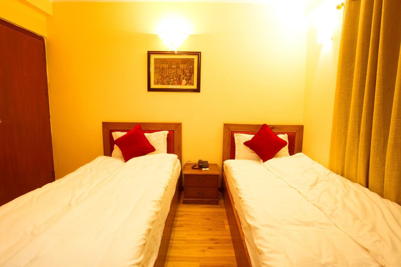 Royal Astoria Hotel