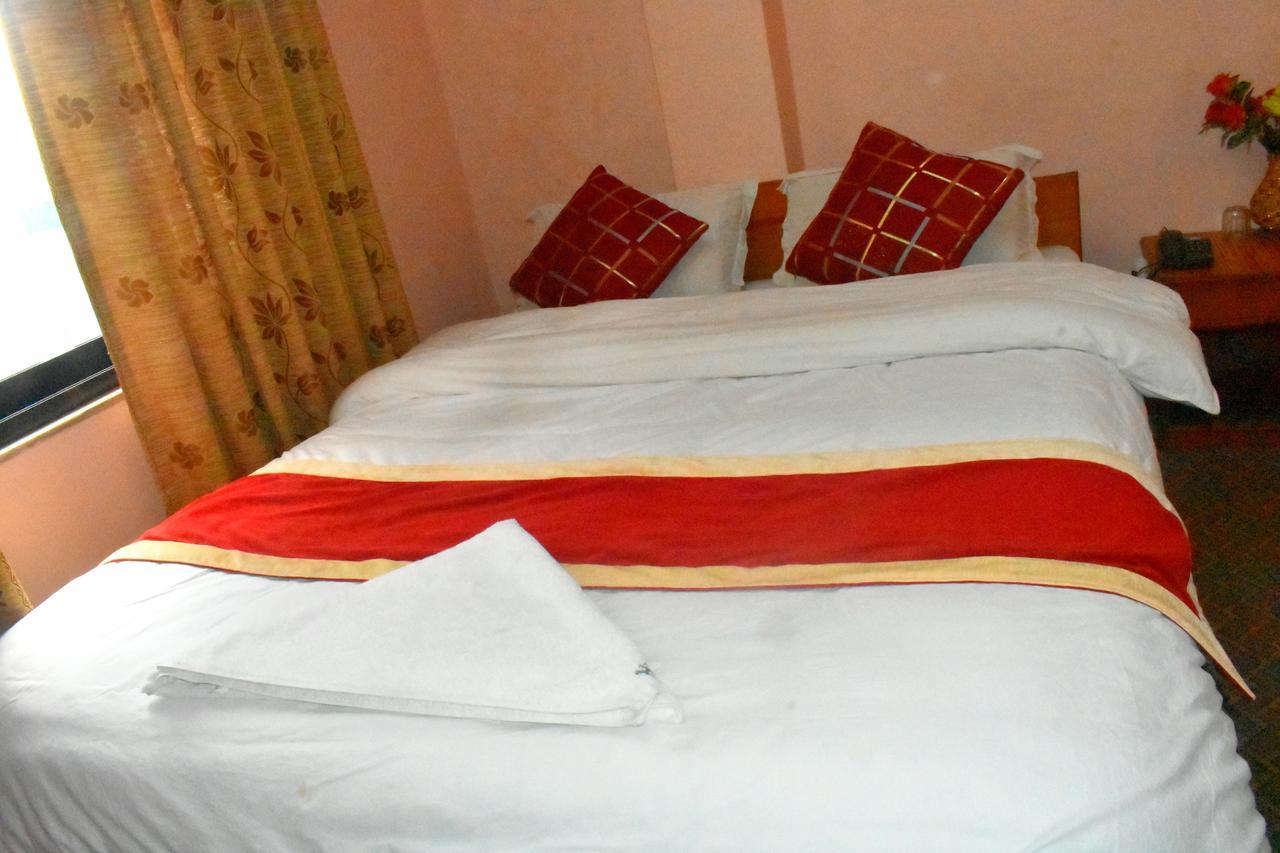 Hotel Festoon
