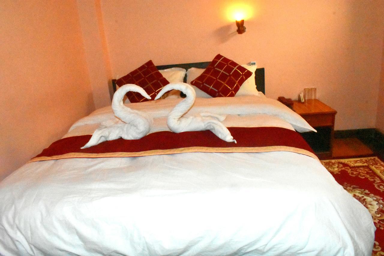 Festoon Hotel