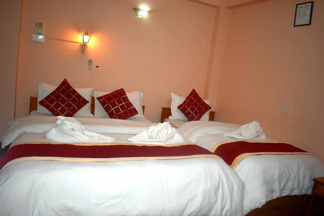 Hotel Festoon 2*