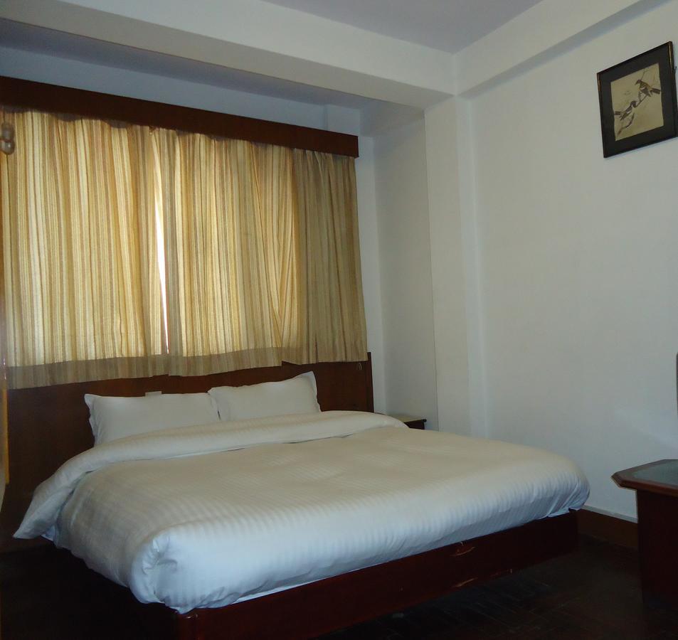 Earth House Hotel