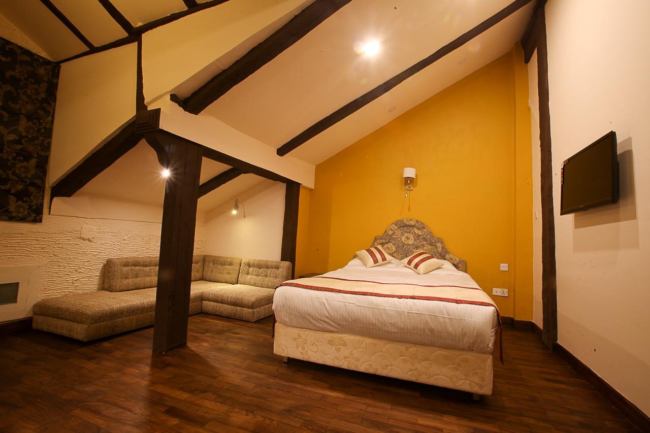 Heranya Hotel 3*