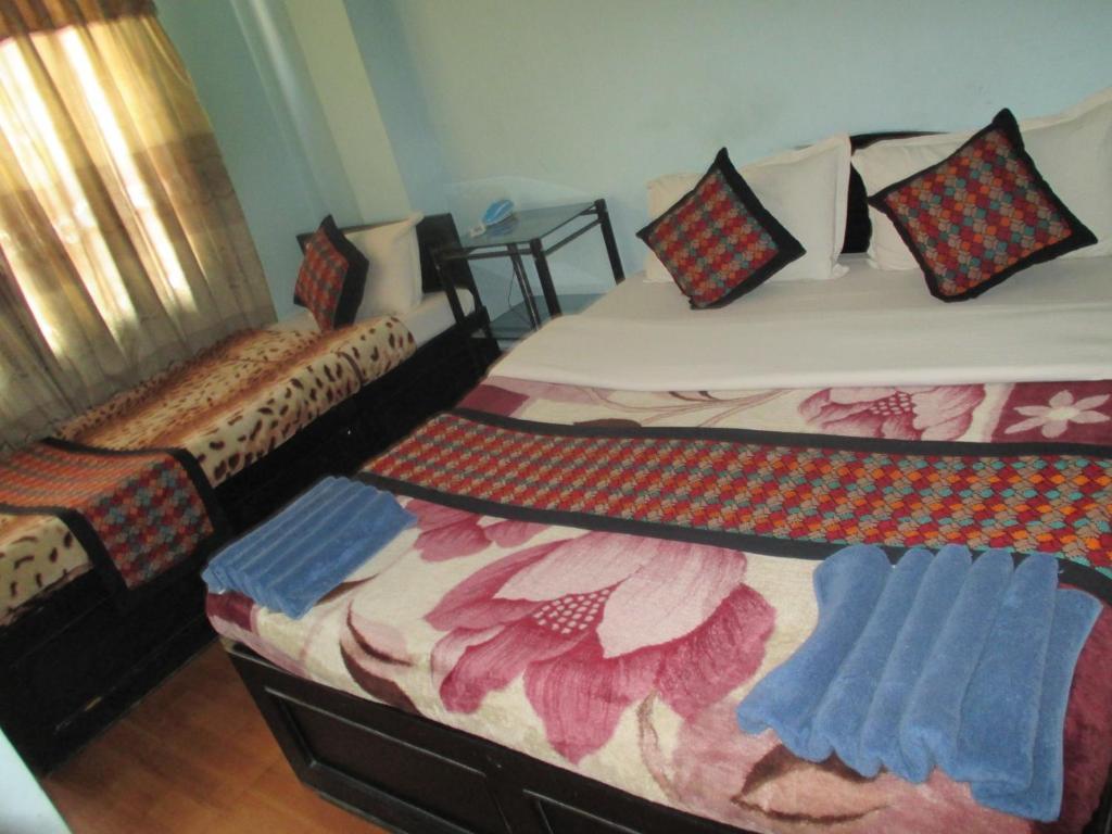 Budget Multiplex Bed & Breakfast