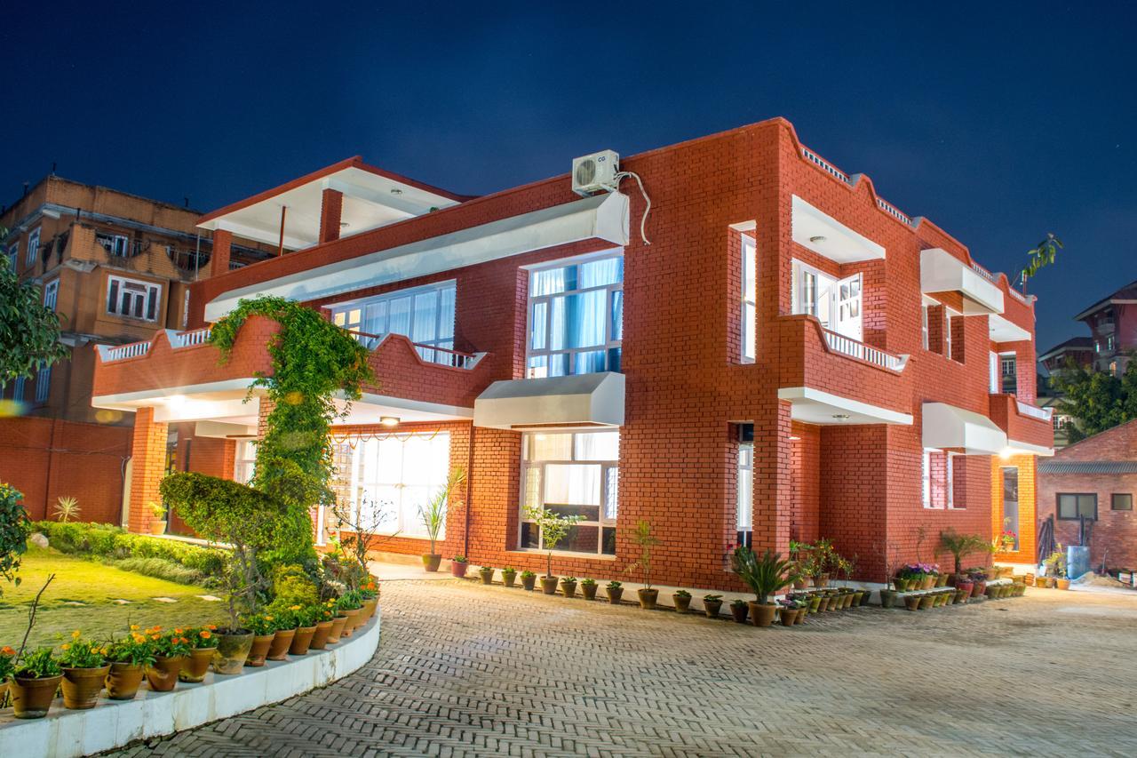 Hotel Sampada Garden