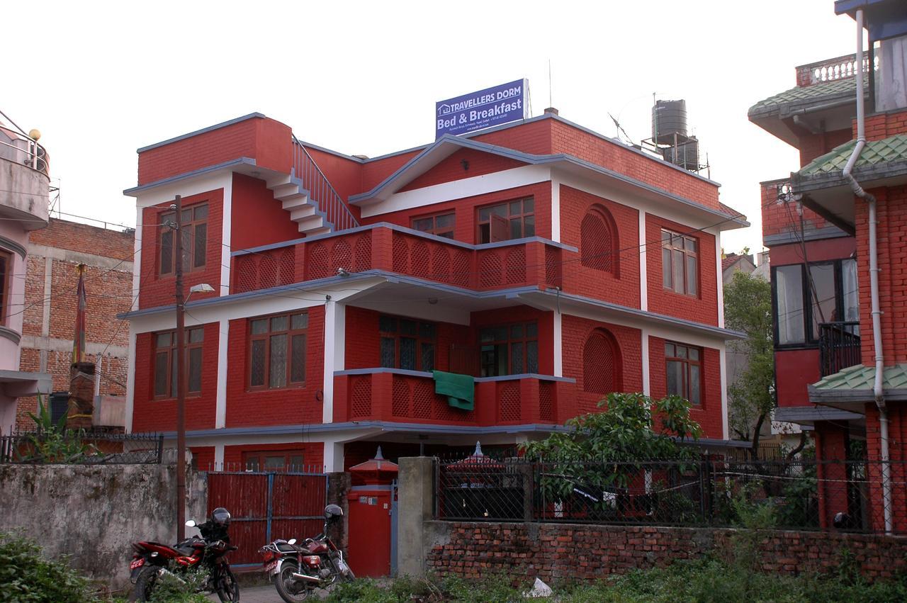 Bed & Breakfast Travellers Dorm 2*