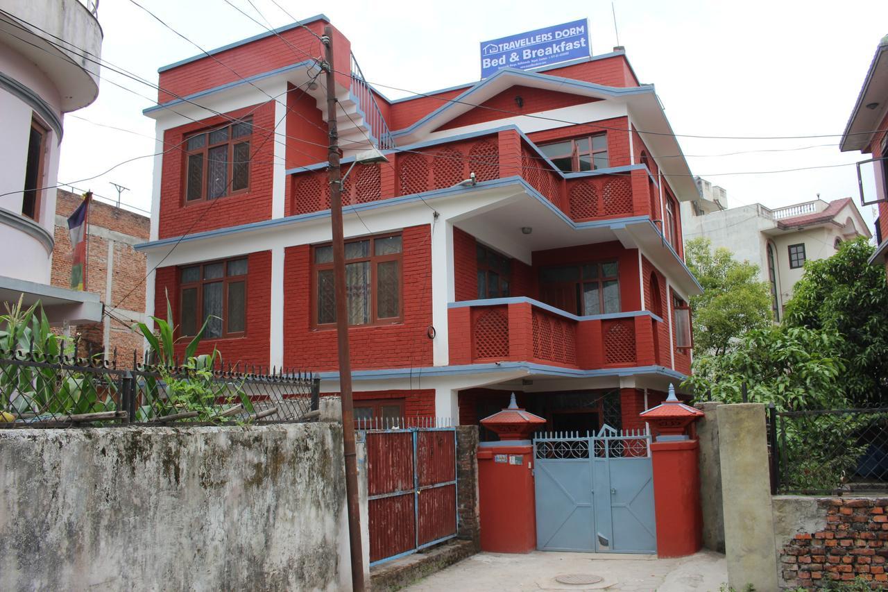 Travellers Dorm Bed & Breakfast 2*