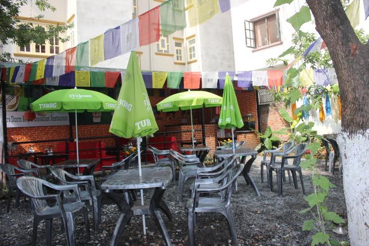 Bed & Breakfast Travellers Dorm 2*
