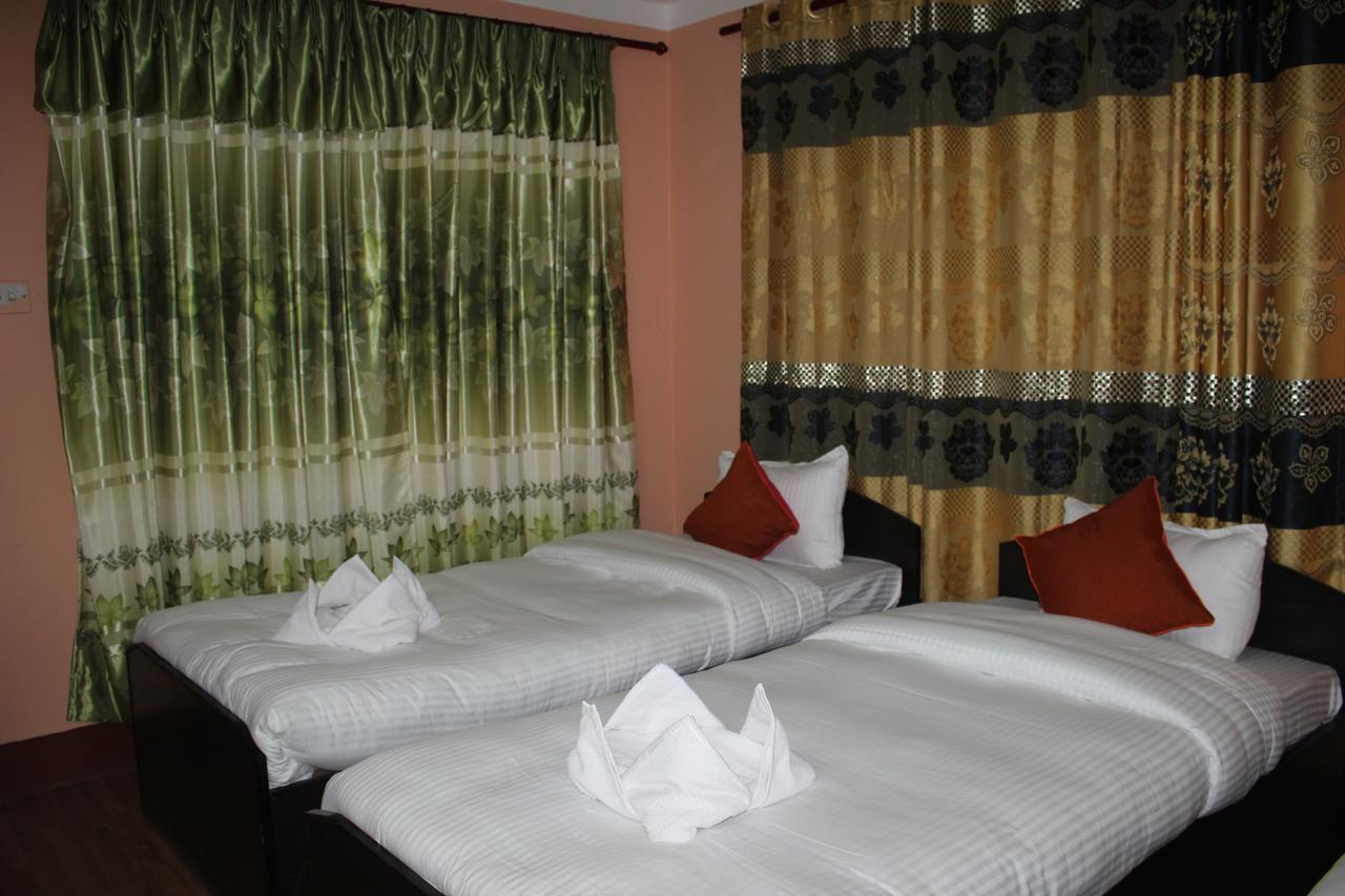 Travellers Dorm Bed & Breakfast 2*