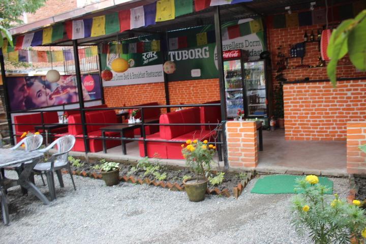 Bed & Breakfast Travellers Dorm 2*