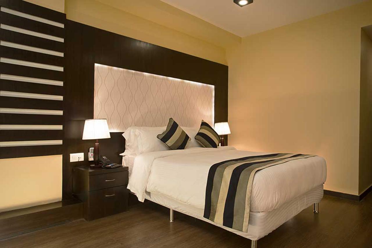 United Business 3*
