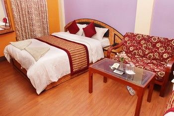 Happy Hotel