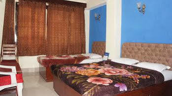 Hotel Potala 3*