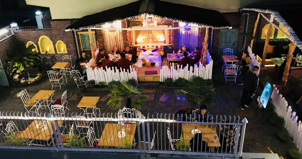 Rumah tetamu Dungkar *