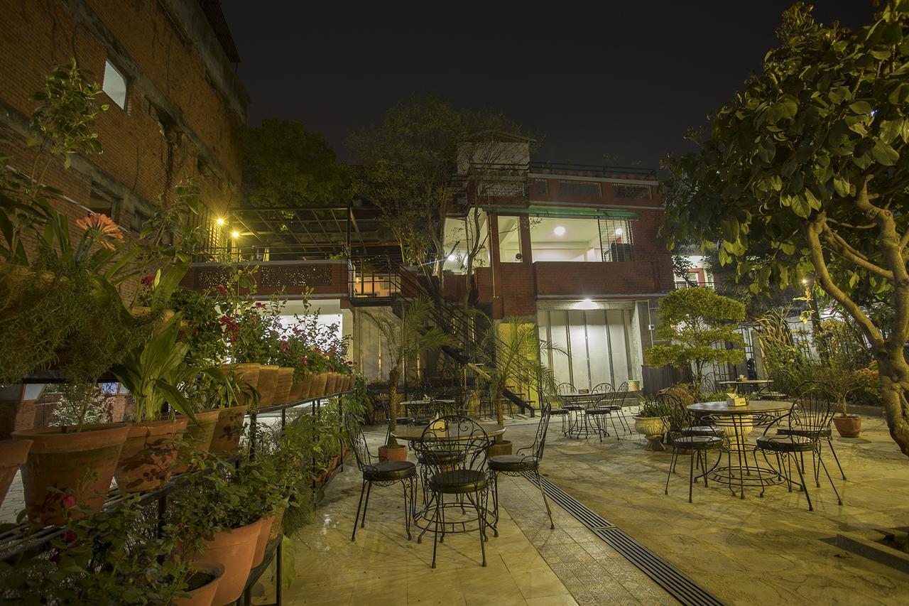 Hotel Oyo 131 Milarepa 2*