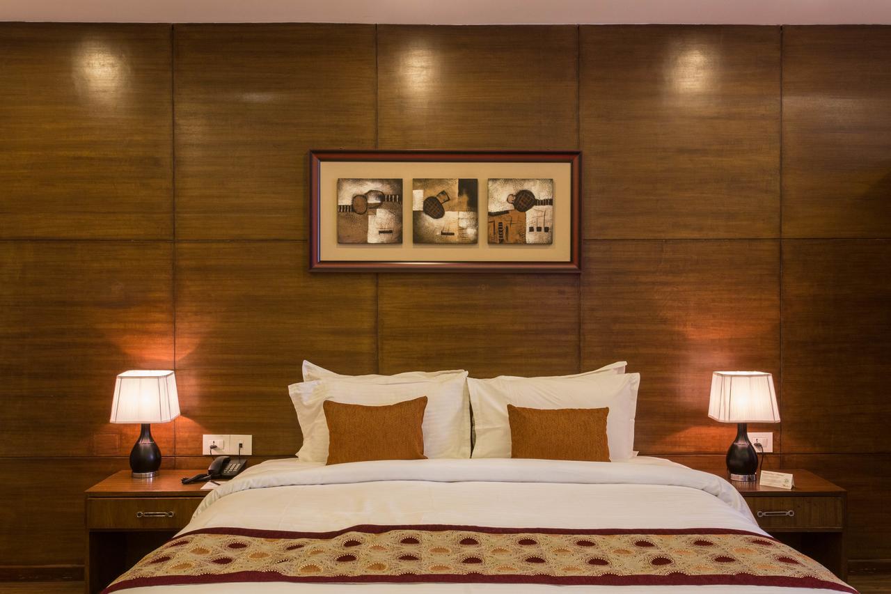 Hotel Yatri Suites And Spa 4*
