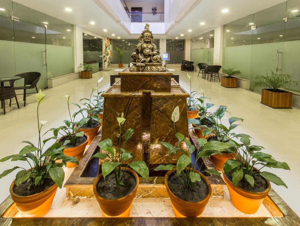 Yatri Suites And Spa