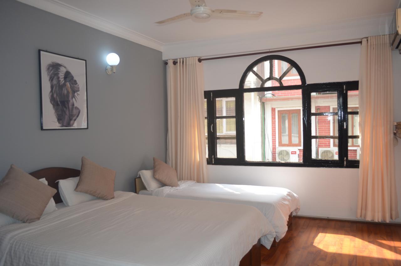 Bed & Breakfast Holy 2*