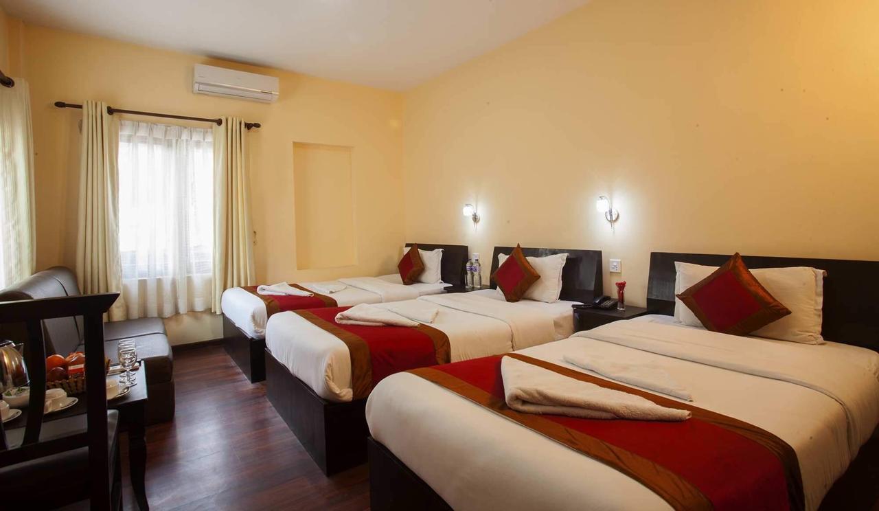 Hotel Dream City 3*