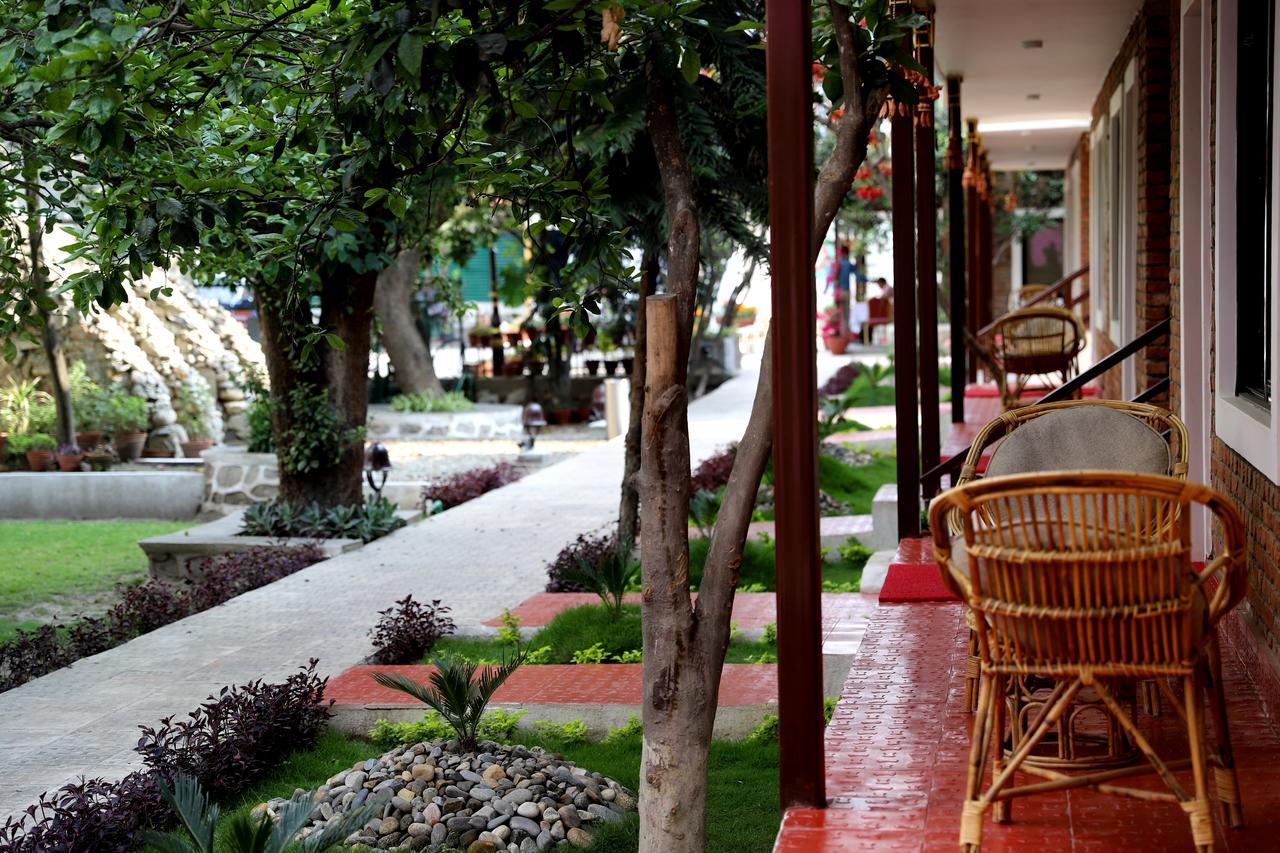 Resort Nepal 3*