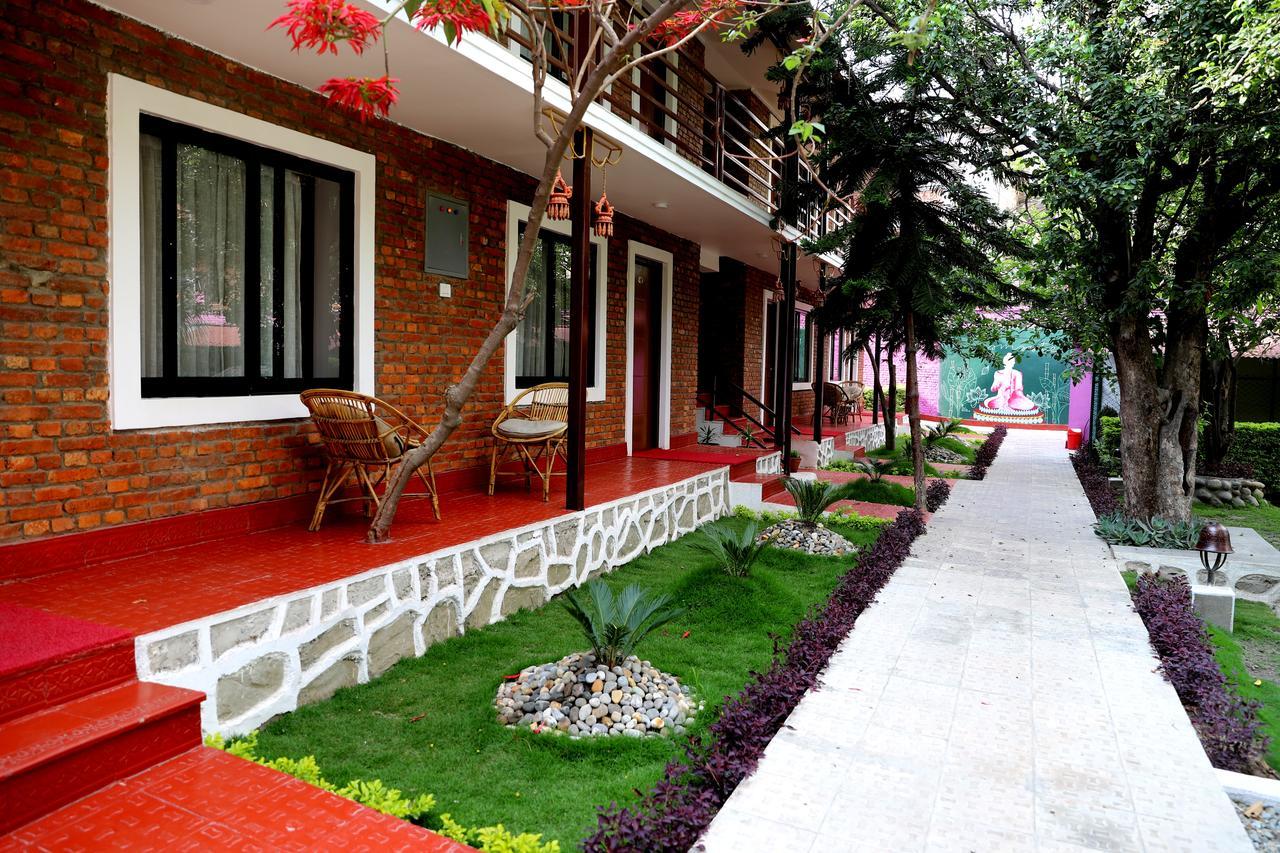 Resort Nepal 3*