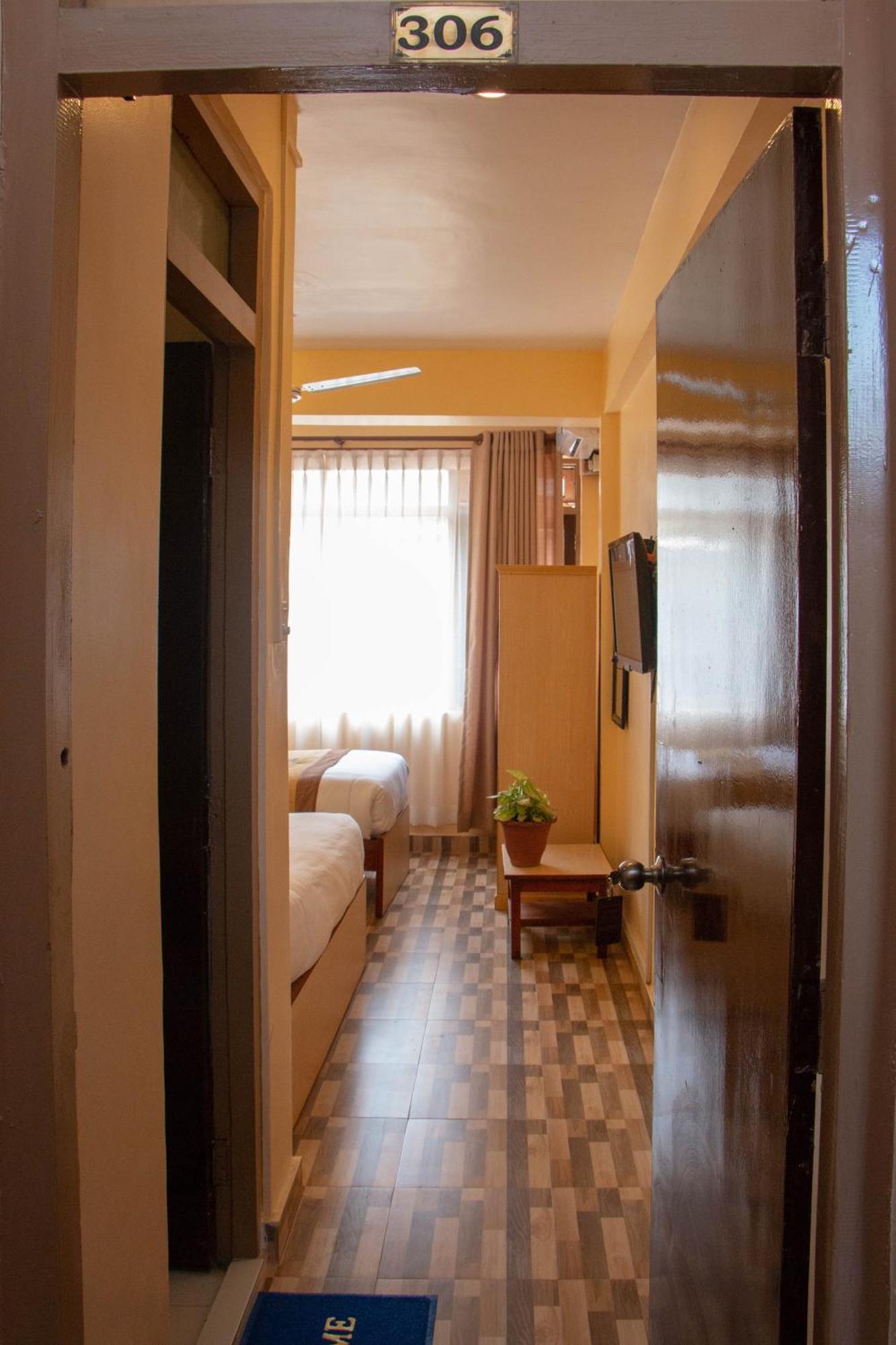 Hotel Lapha 3*