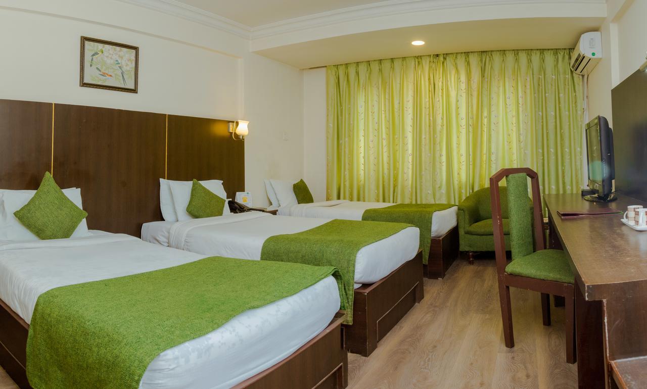 Vaishali Hotel 4*