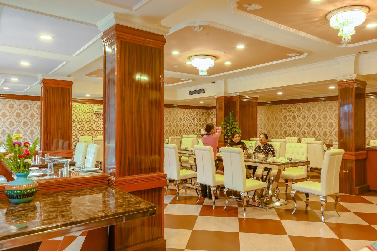 Hotel Vaishali 4*