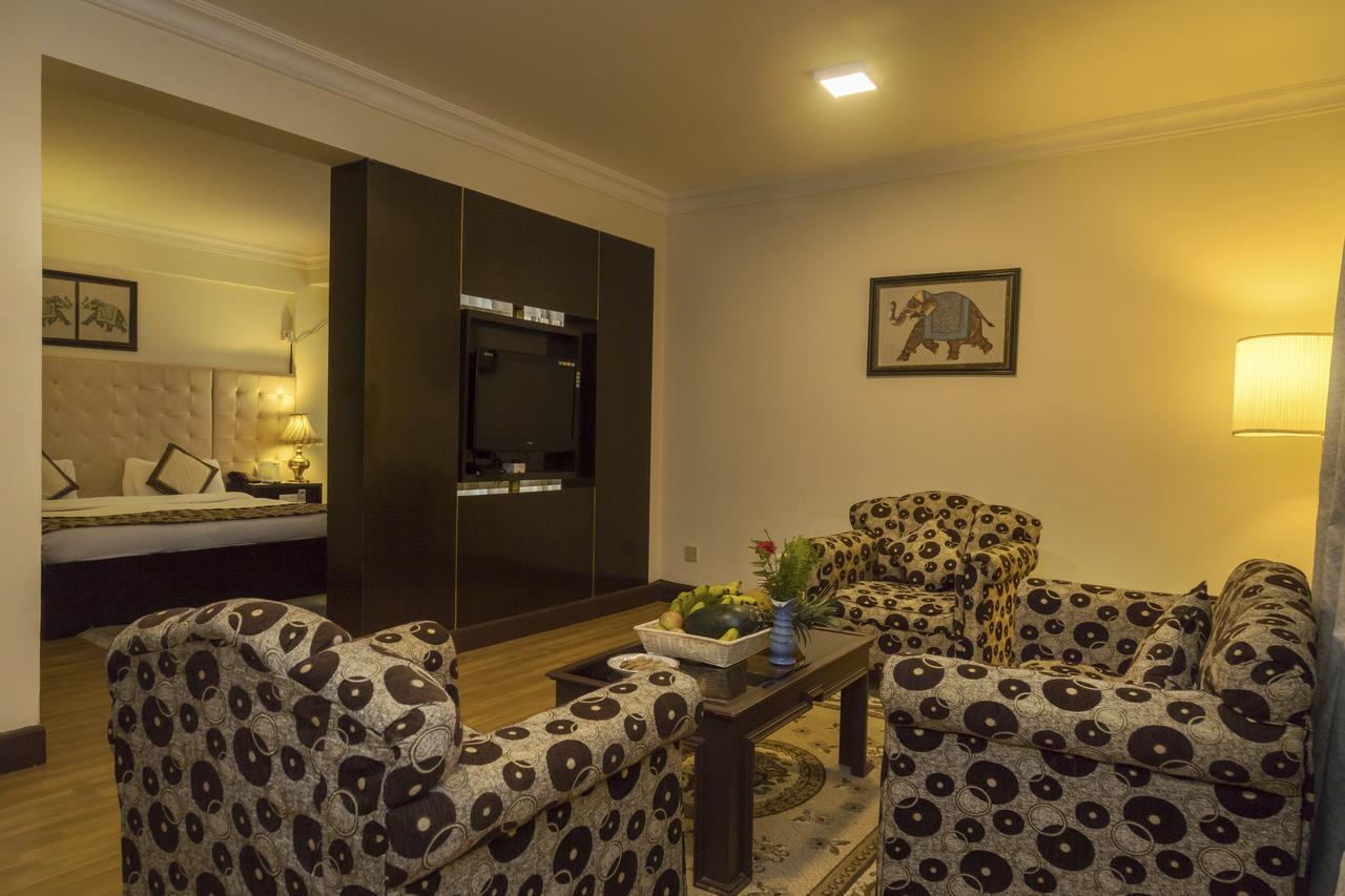 Vaishali Hotel 4*