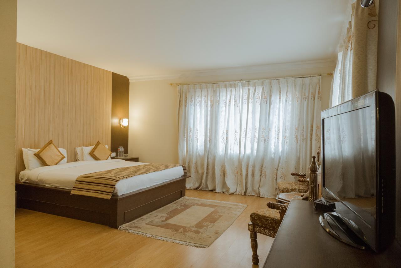 Vaishali Hotel 4*