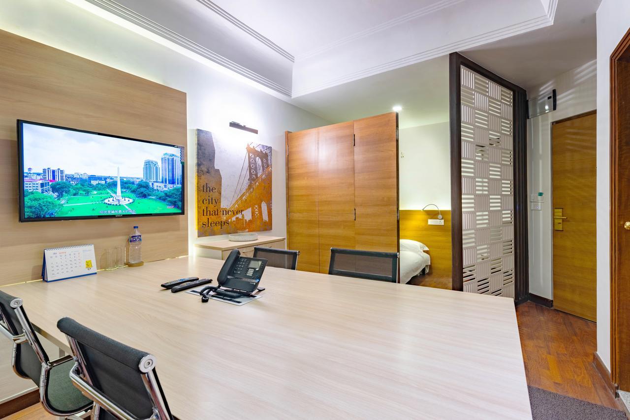 Marcopolo Business 2*