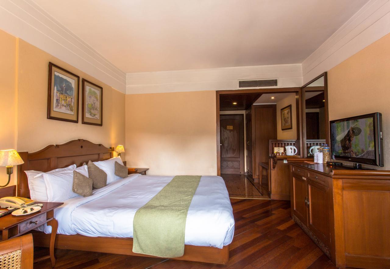 Hotel Shangri-la,