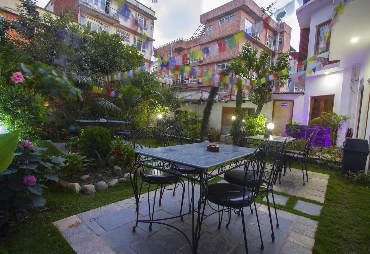 Dream City Hotel 3*