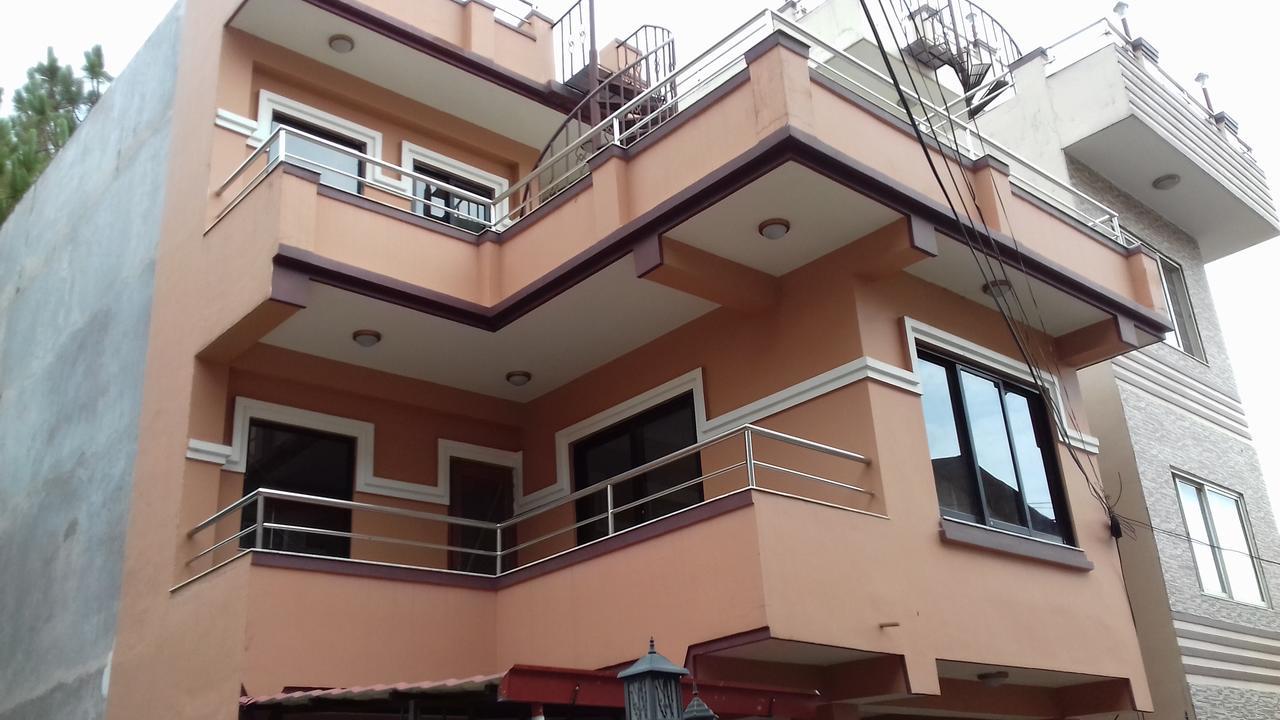 Nepal 2*