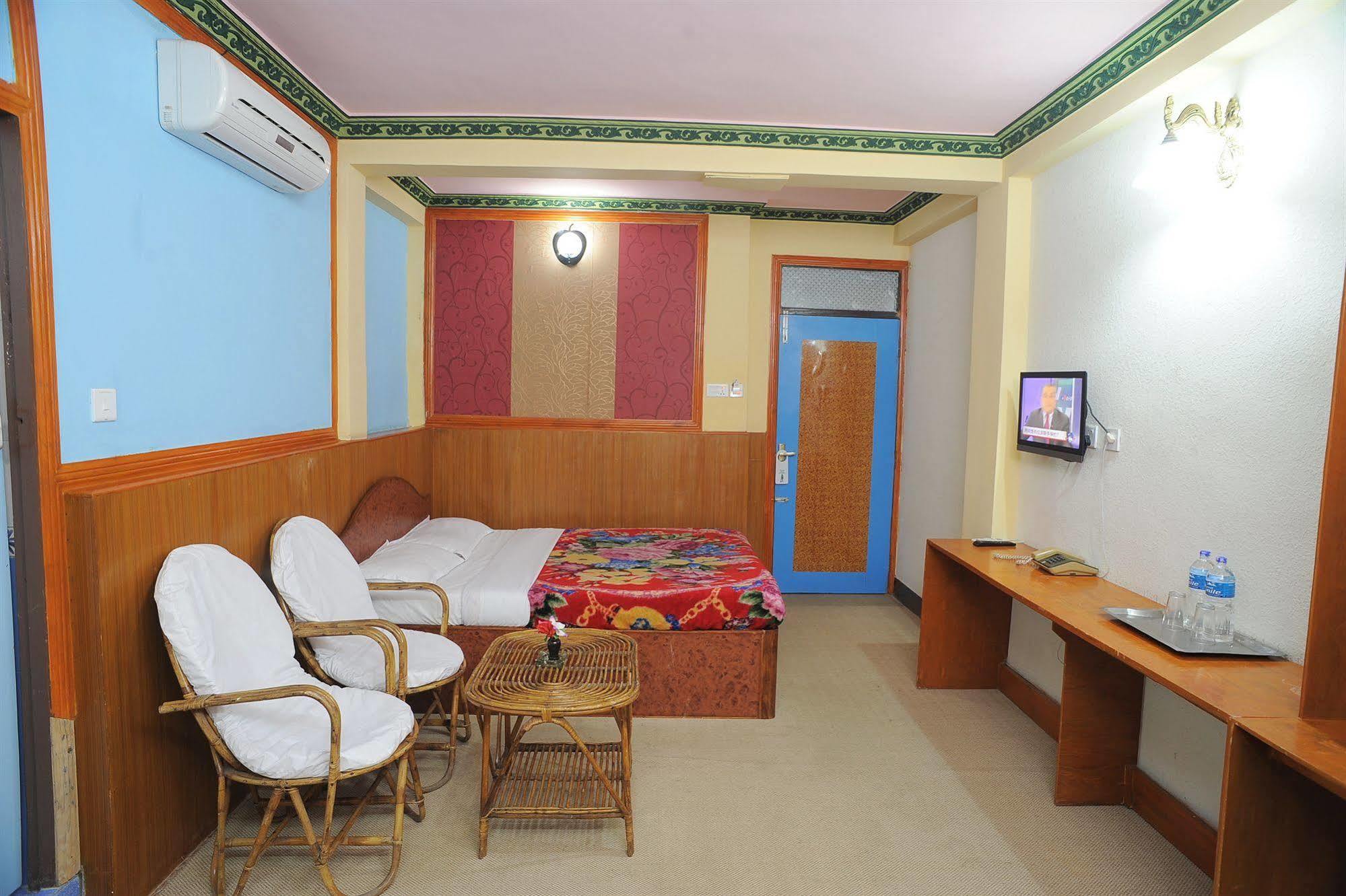 Acme Guest house 2*