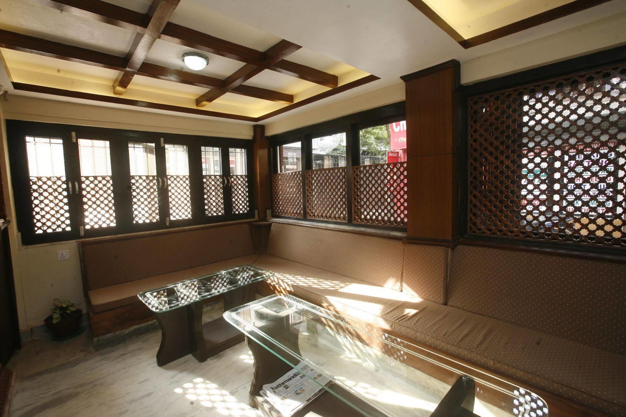 Bubo Himalaya Hotel 2*