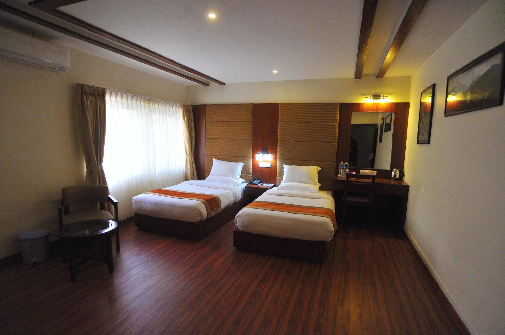 Aryatara Hotel 3*