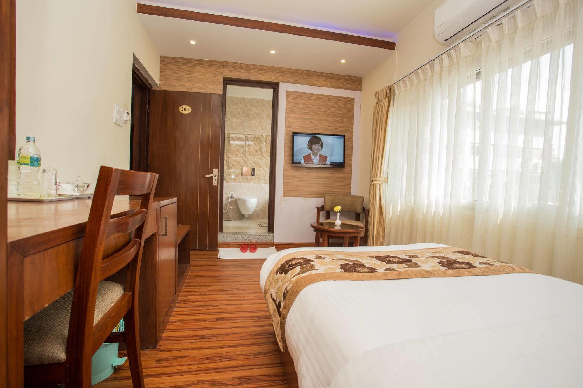 Hotel Aryatara