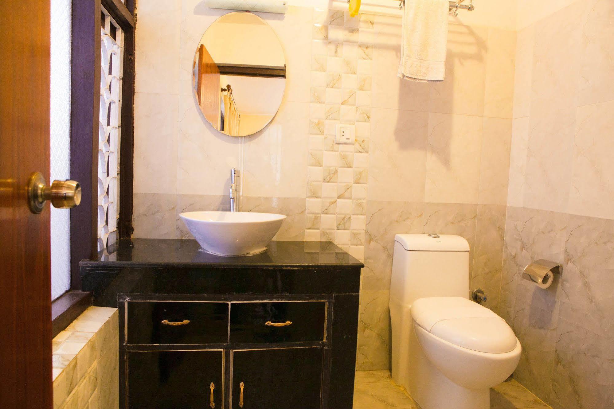 Amaryllis Hotel 3*