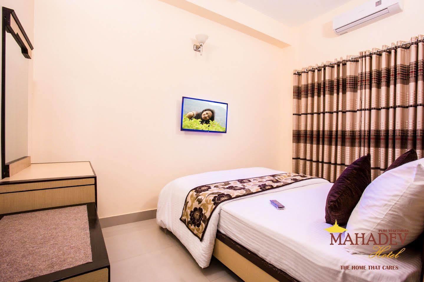 Hotel Mahadev