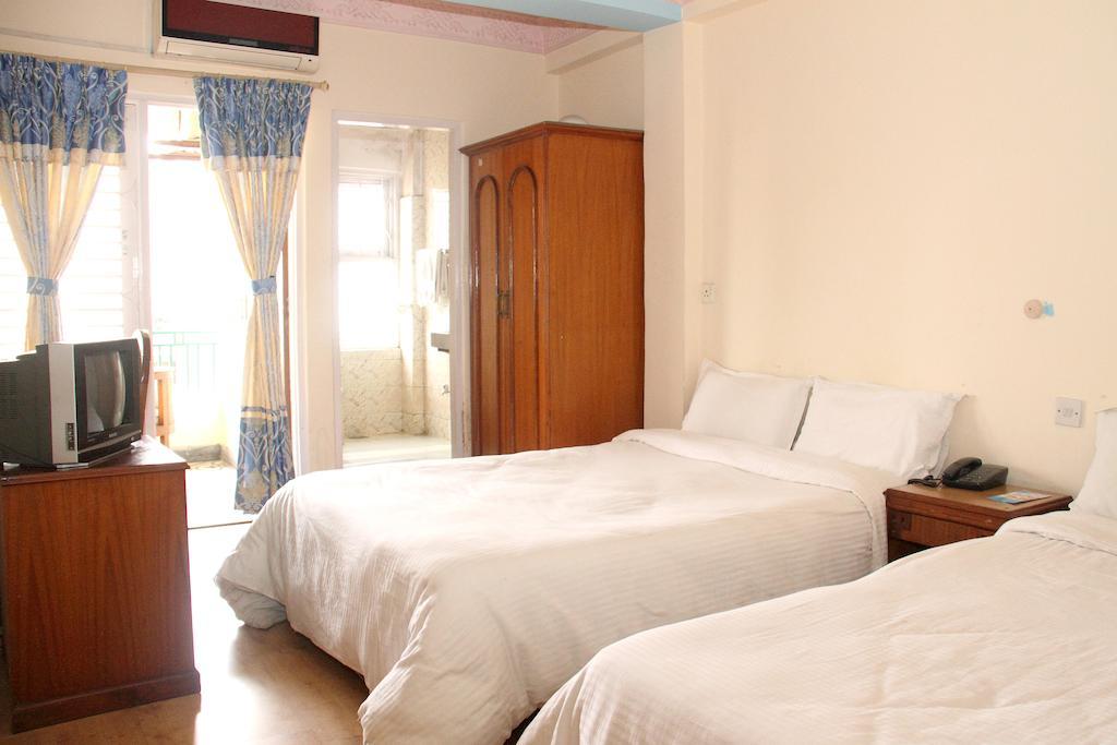 Hotel Trekkers