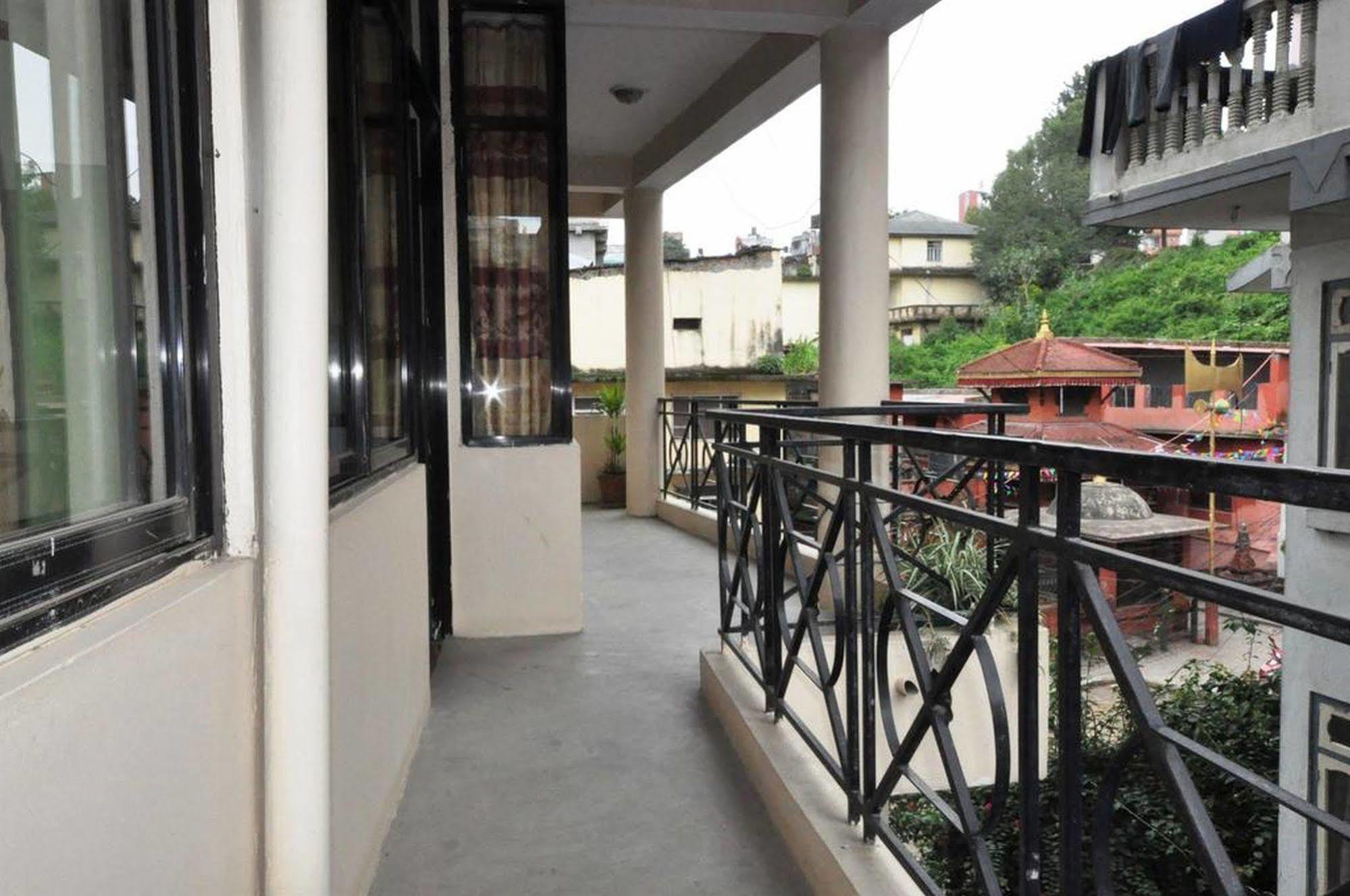 Hotel Metro Eco 2*