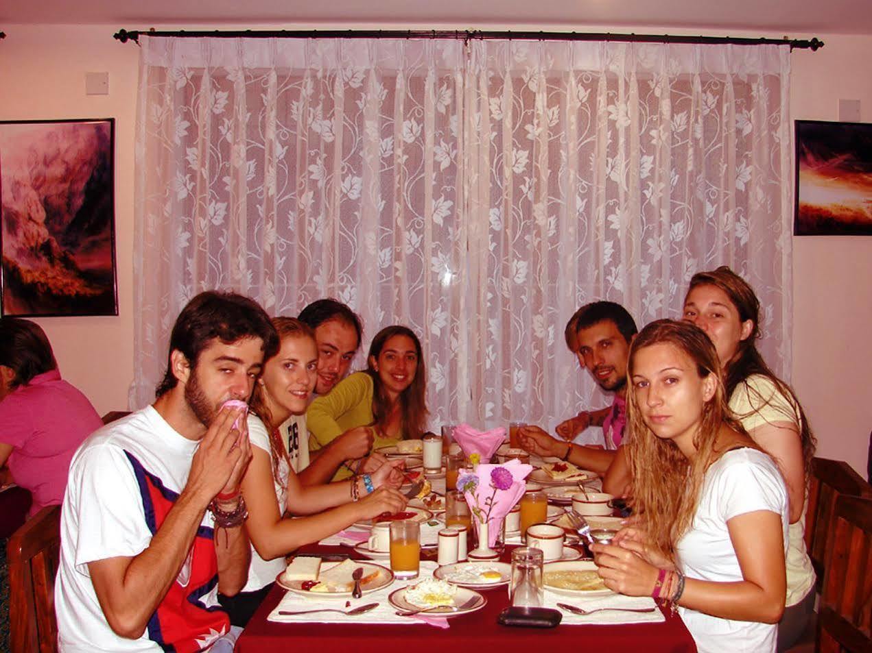 Cascade Hotel 2*