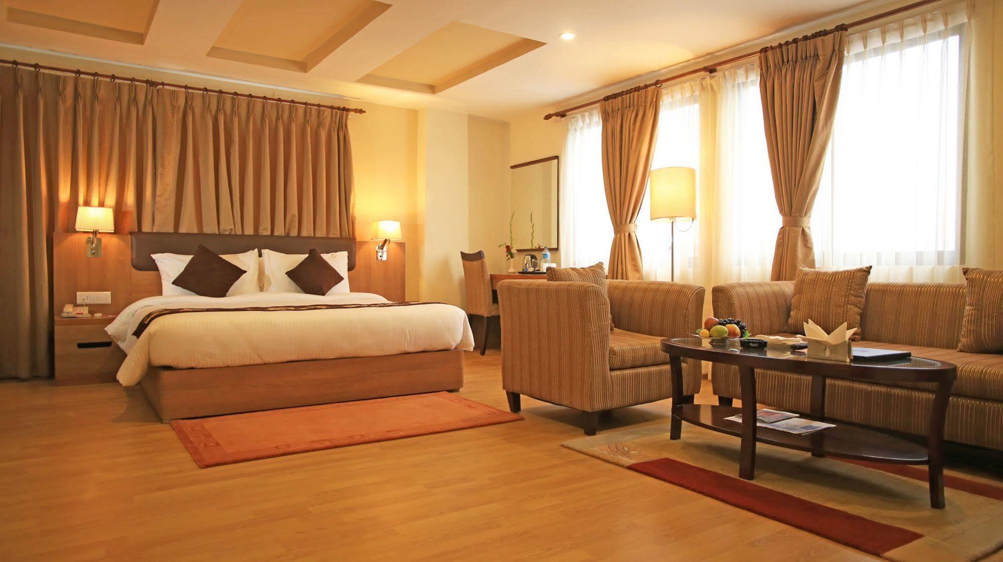 Hotel Mirage Lords 3*