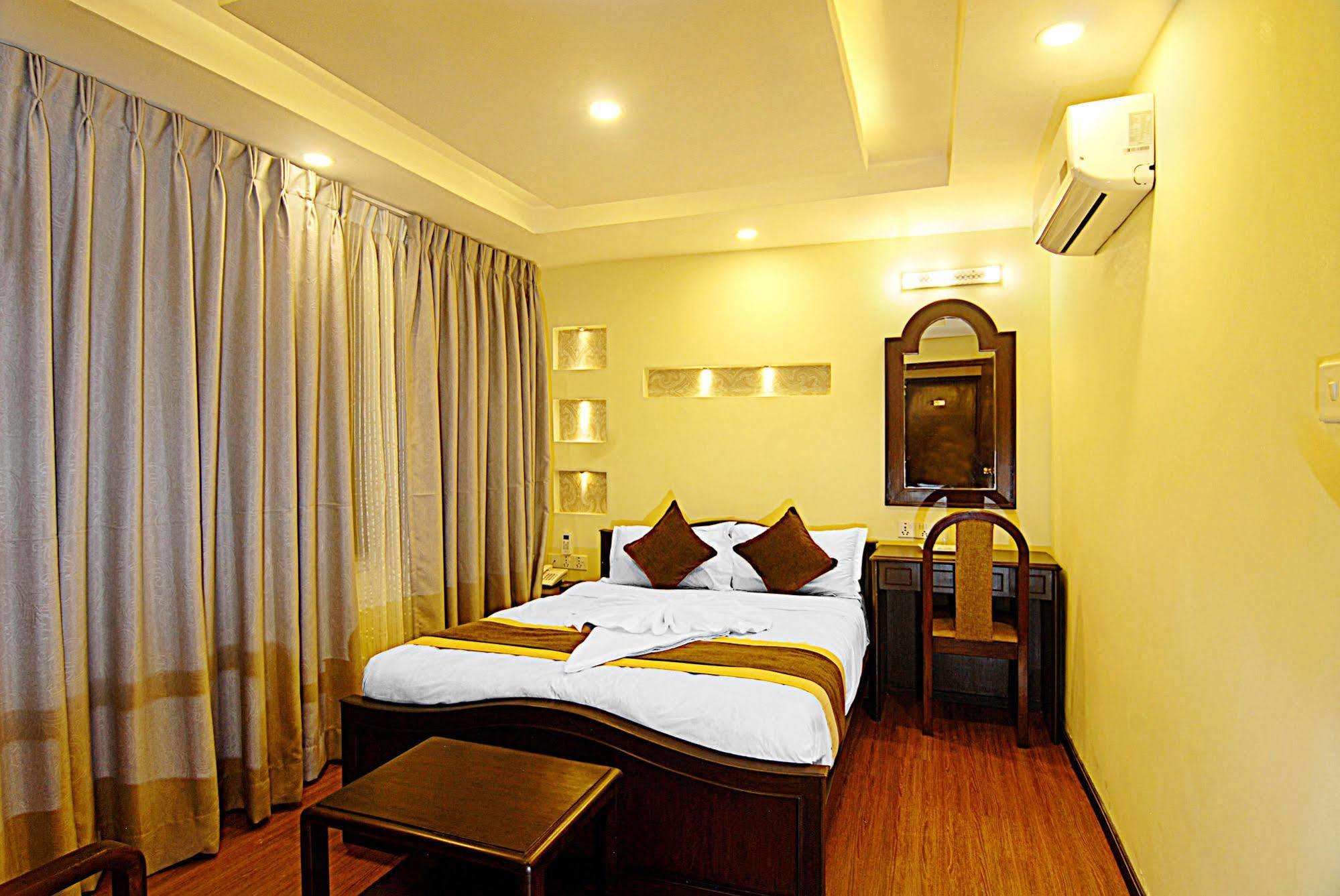 Hotel Grand
