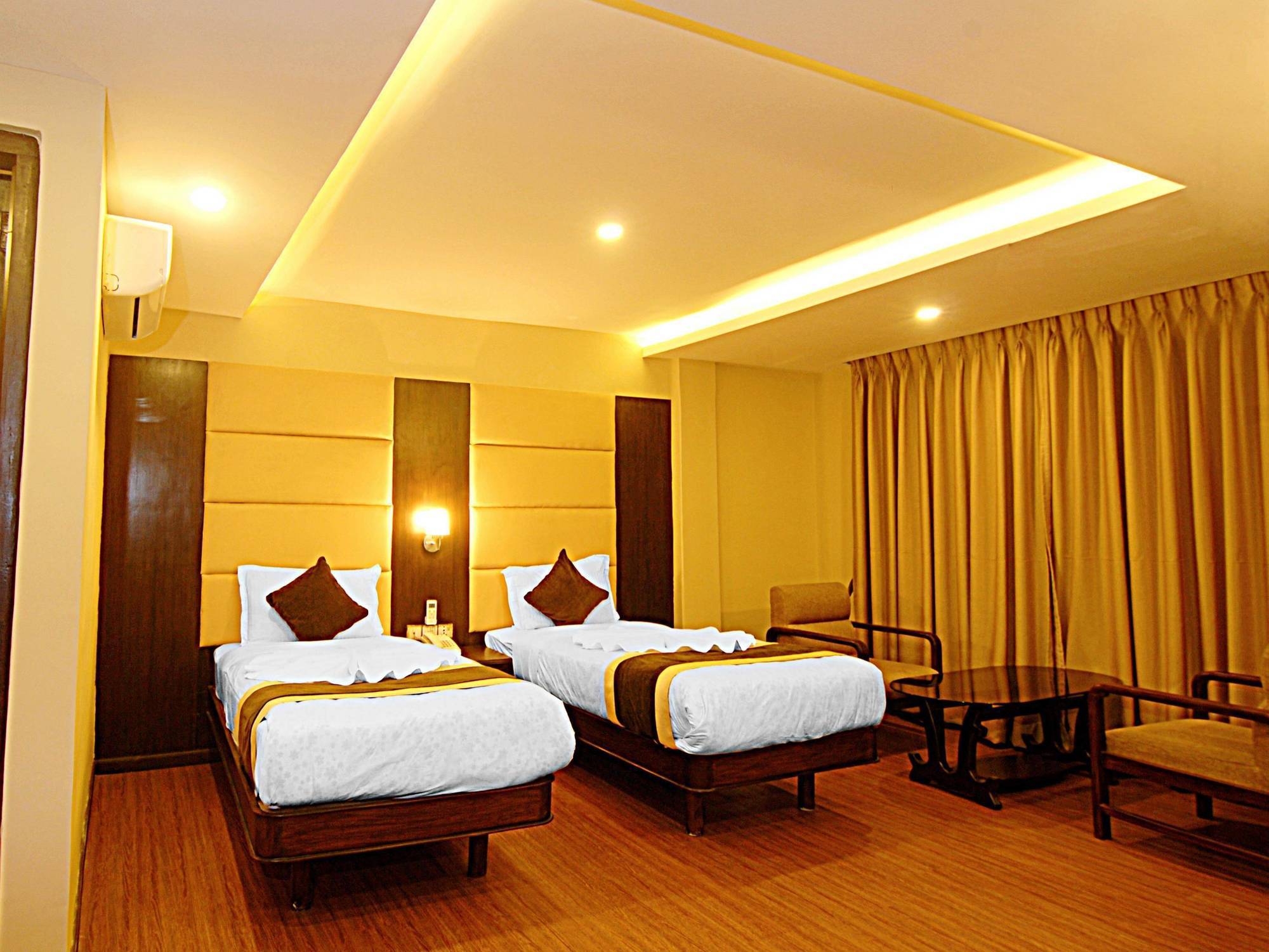 Hotel Grand