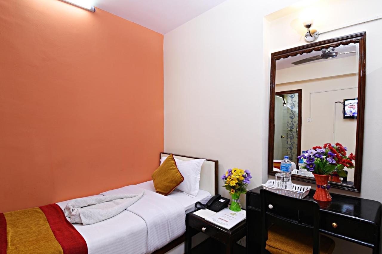 Pleasure Hotel 3*