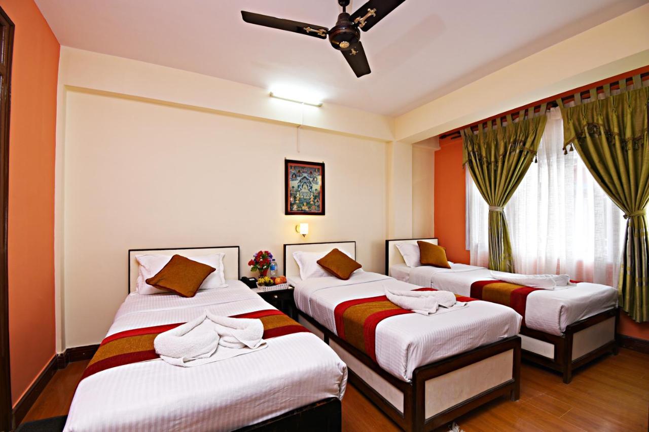 Hotel Pleasure 3*